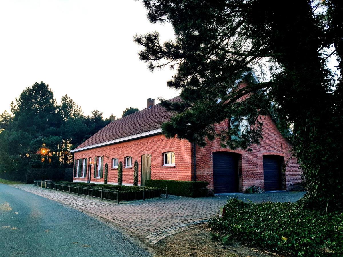 B&B Bergenhof Hoogstraten Eksteriør bilde