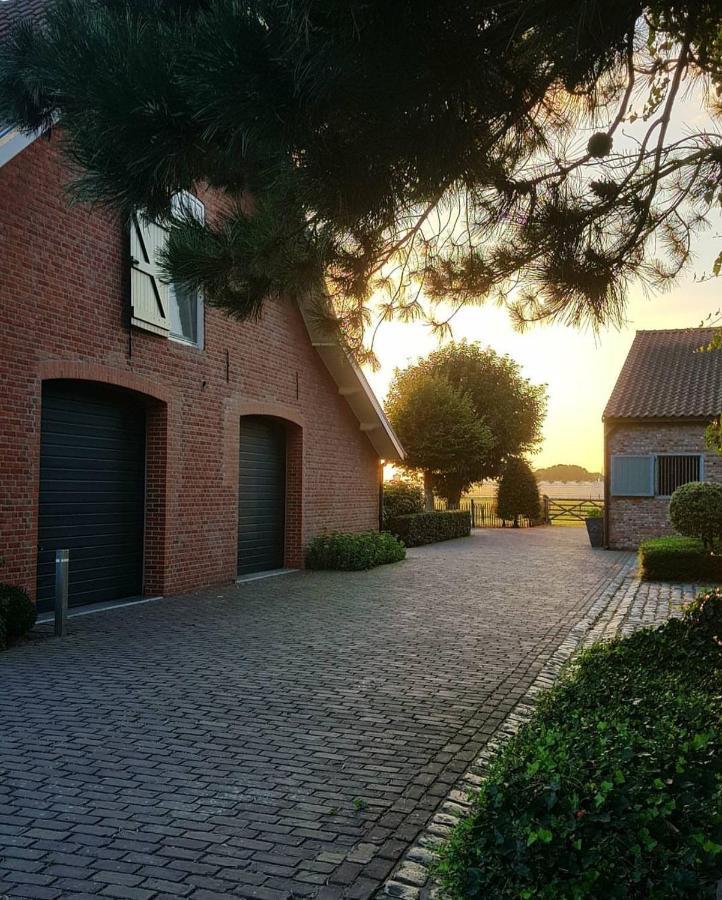 B&B Bergenhof Hoogstraten Eksteriør bilde